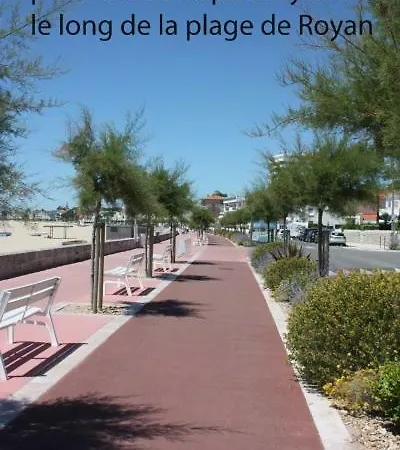 Vue 180 Degres Baie De Royan アパート